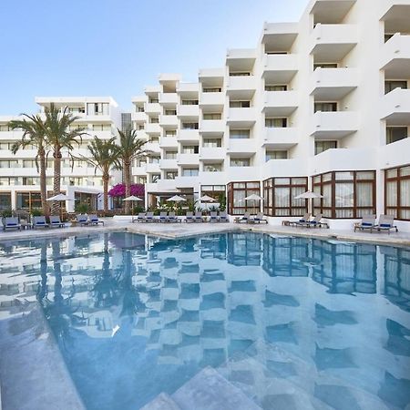 Hotel Tres Torres Santa Eulària des Riu Exterior foto