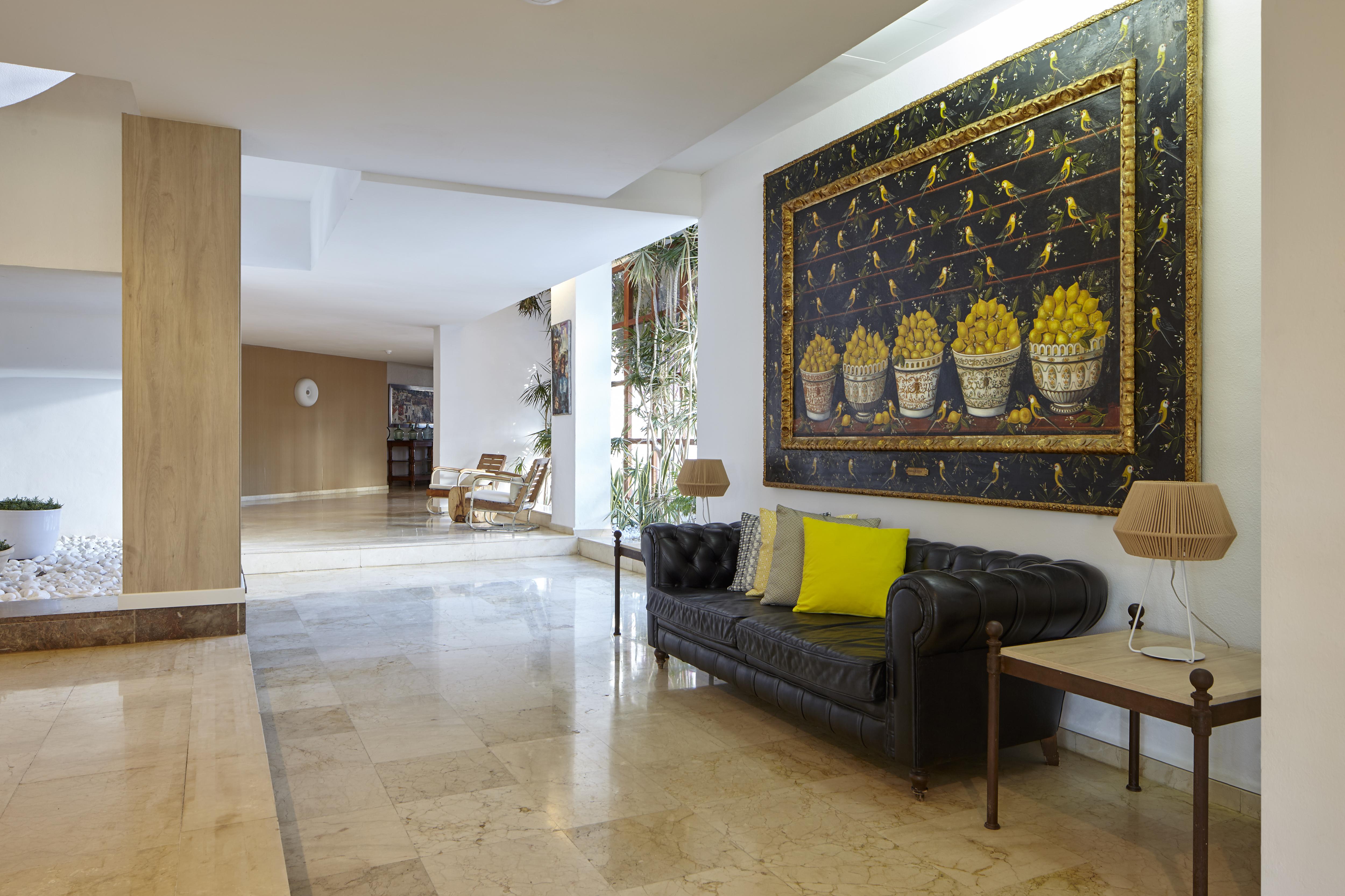 Hotel Tres Torres Santa Eulària des Riu Exterior foto